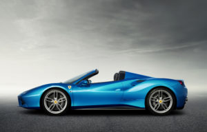 ferrari-488-spider-prestazioni-e-facilita-di-guida-per-il-massimo-divertimento-allaria-aperta-150398_ferrari488spider_laterale_mod