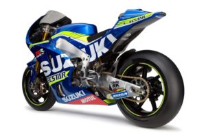 Suzuki GSX-RR 2016  (5)
