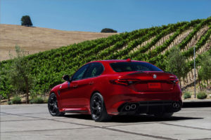 alfa romeo giulia quadrifoglio (15)