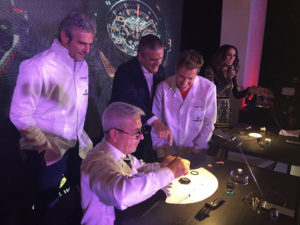 sul-circuito-di-citta-del-messico-hublot-rende-omaggio-alle-storiche-vittorie-della-scuderia-ferrari-nel-gran-premio-del-messico-explanation-of-the-watchmaker-work-by-ricardo-guadalupe