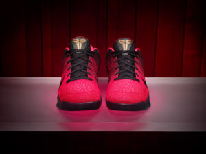 innovation-mastered-introducing-the-kobe-11-15-590_kobe_11_hero_c-01_51090