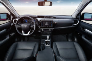 Toyota Hilux (8)