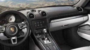 Porsche 718 Cayman (2)