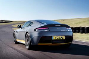 aston martin v12 vantage s (2)