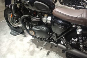 bonneville-t120-e-t120-black-18