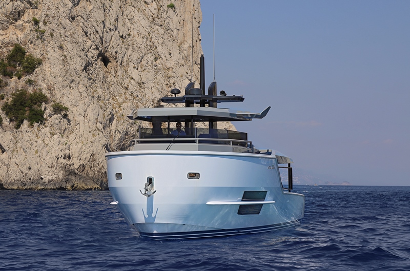 yacht Arcadia Sherpa