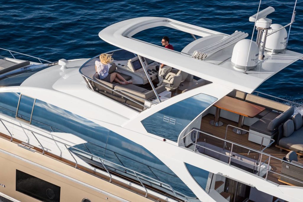 Azimut 66 Flybridge Collection