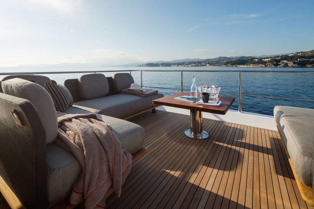 Azimut 66 Flybridge Collection