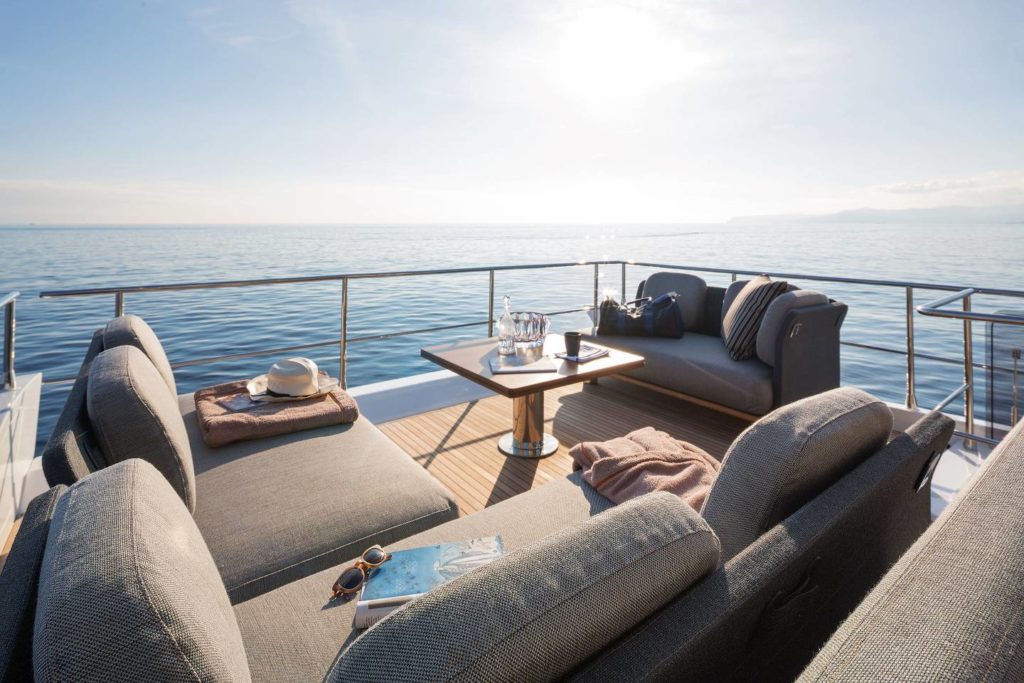 Azimut 66 Flybridge Collection
