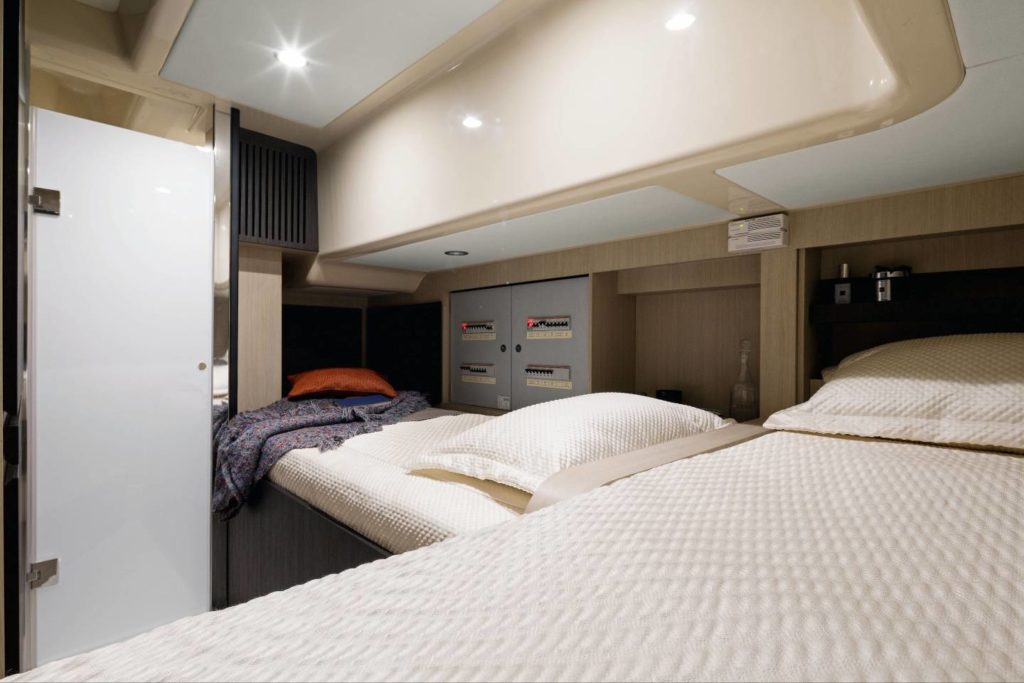 Azimut 66 Flybridge Collection