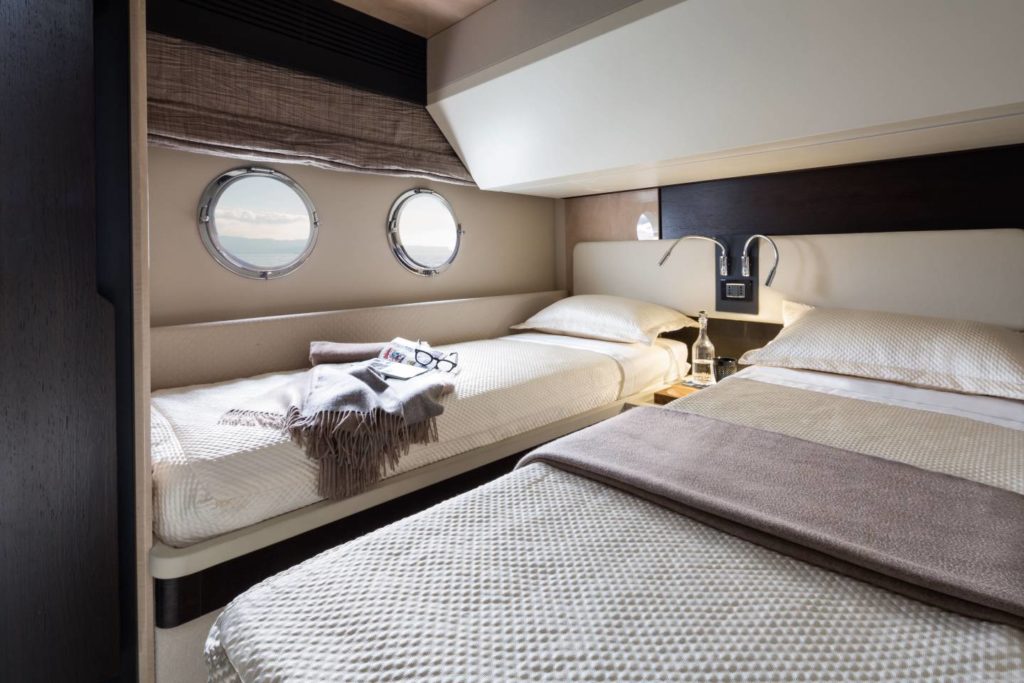 Azimut 66 Flybridge Collection