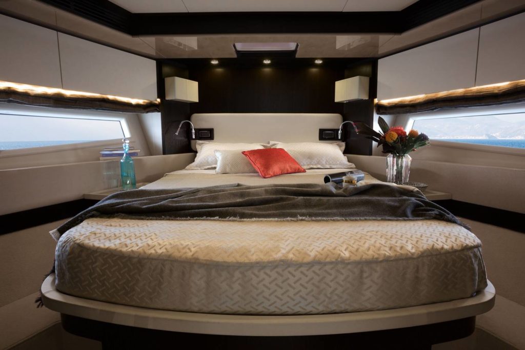 Azimut 66 Flybridge Collection