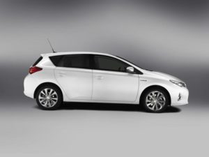 Toyota Auris Hybrid 2