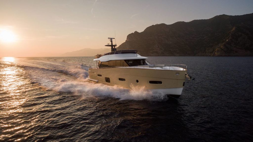 Azimut Magellano 66