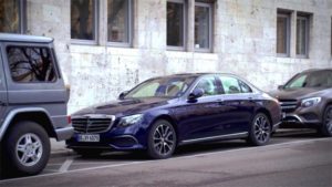 mercedes sistema parcheggio libero