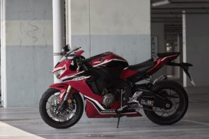 Honda CBR1000RR Fareblade 2017 (4)