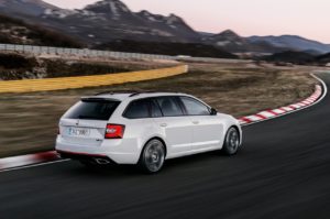 Skoda Octavia RS 2017 (4)