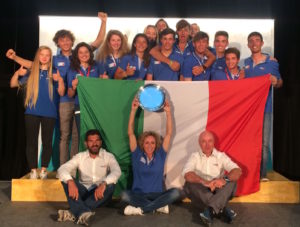 Squadra Italiana con DT e tecnici