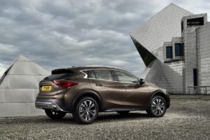 Infiniti QX30 (1)