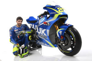 ai29_andrea-iannone_team-suzuki-motogp-2017_gsx-rr-014