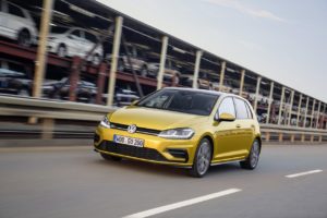 volkswagen-golf-restyling-2017-5-porte-0780d5a65a7415e3b455e0ee9df81932