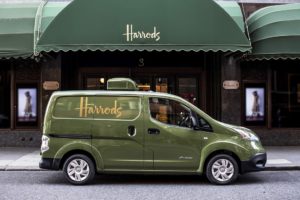 All-electric Nissan e-NV200 revolutionises iconic Harrods delivery fleet
