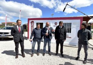 Amatrice. Fiat Pro consegna le chiavi di una miniflotta al Sindaco di Amatrice