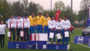 Il trio ricurvo olimpico medaglia di bronzo
