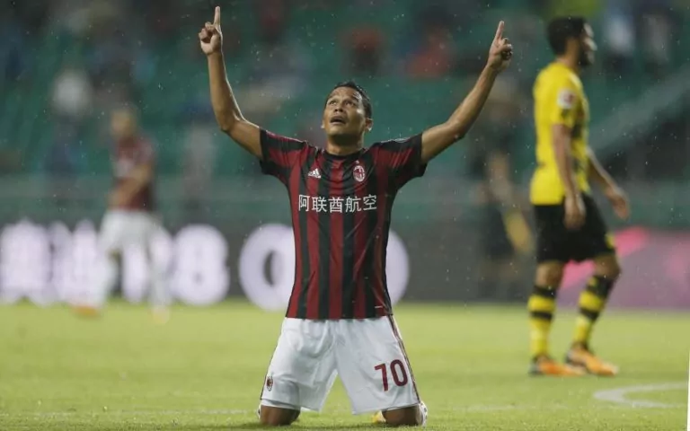 Bacca, Milan