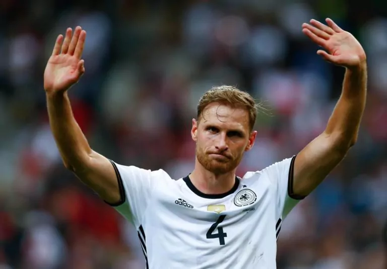 Howedes