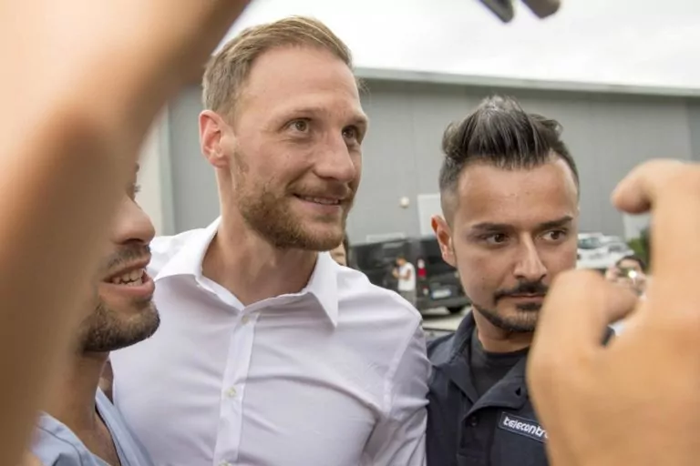 Höwedes