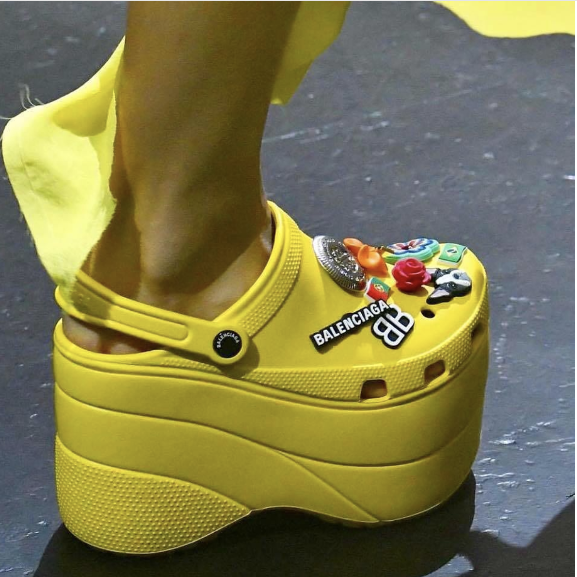 crocs di balenciaga