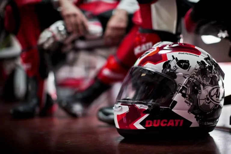 Ducati by Arai 1