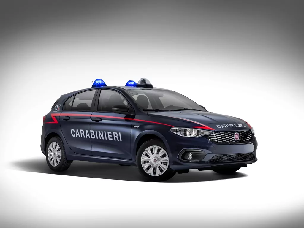 Fiat Tipo carabinieri