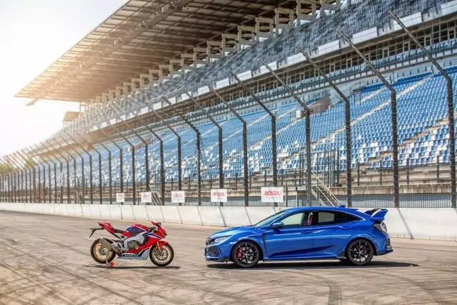 Honda Type R e Honda Fireblade