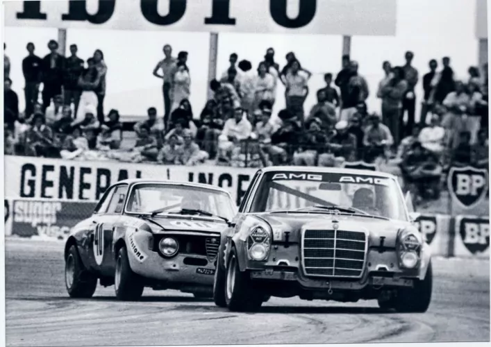 Mercedes AMG 300 SEL