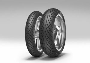  Metzeler Roadtec 01