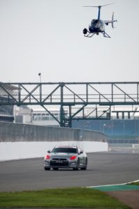 Nissan GT R 2