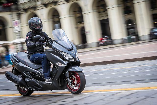 Suzuki Burgman 400 ABS