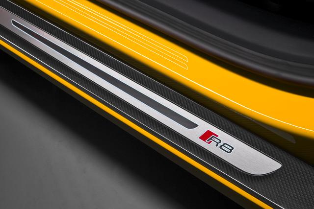 audi R8