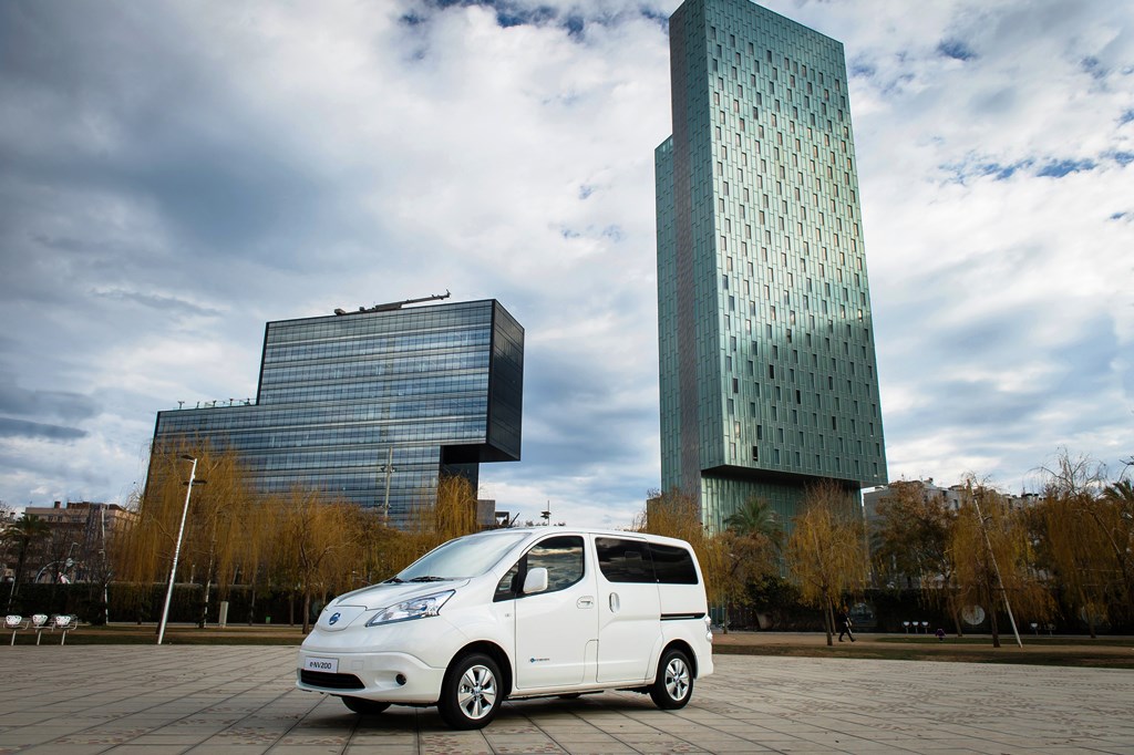nissan e-NV200 van