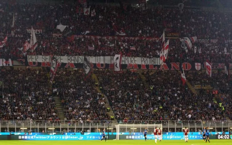 Tifosi Milan / Lapresse