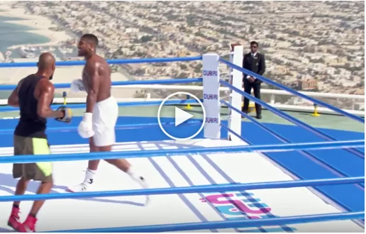 Anthony Joshua Grattacielo Dubai