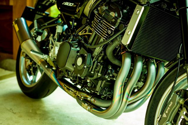 Kawasaki Z900RS 