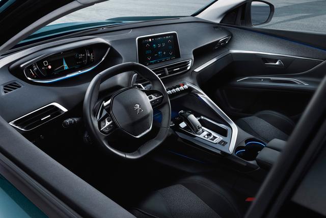 Peugeot 5008 interno i-Cockpit