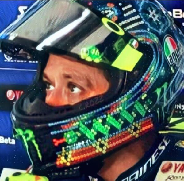 Valentino Rossi casco