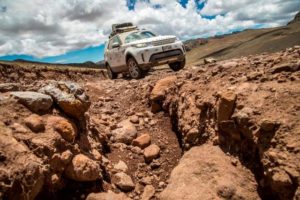 land rover Goodyear Wrangler DuraTrac 2