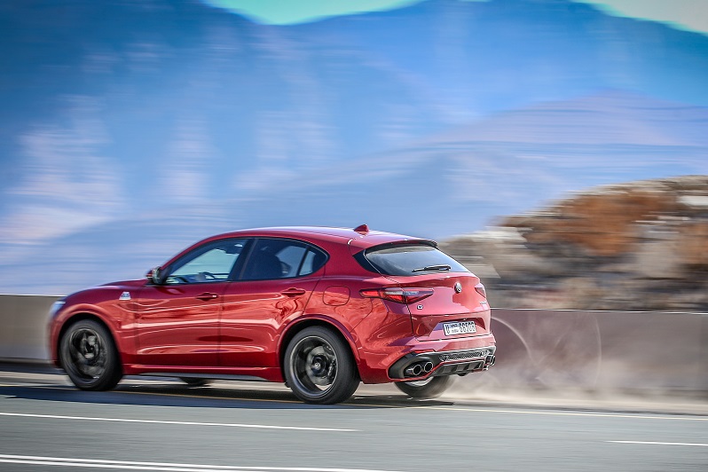 Alfa Romeo Stelvio Quadrifoglio (1)