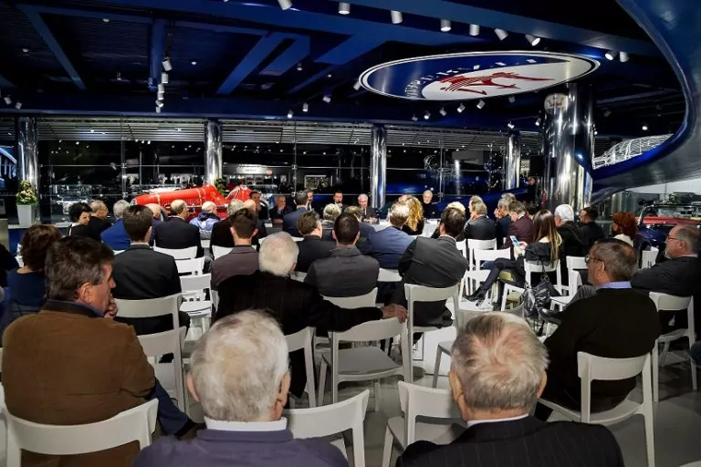 Con la Maserati nel cuore libro (2)