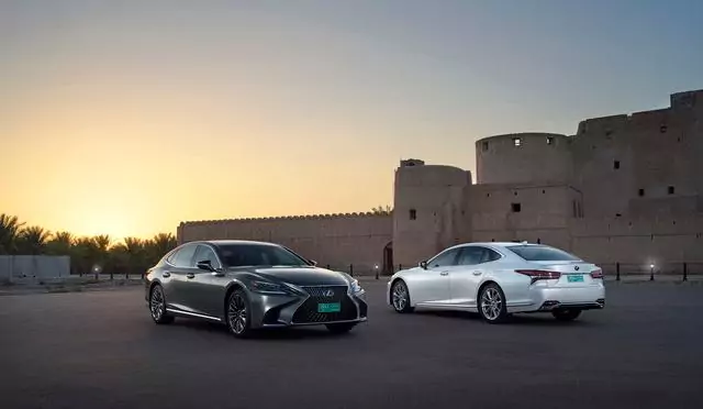 Lexus LS 500H